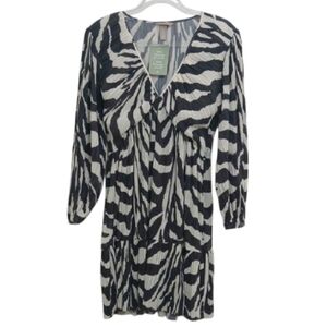 H&M Black and White Zebra-Print Krinkled Long Sleeve V-Neck Dress Sz Large NEW